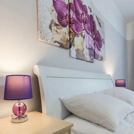 Apartments Kiev 公寓 *