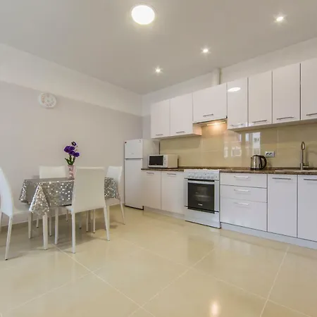 公寓 Apartments Kiev *